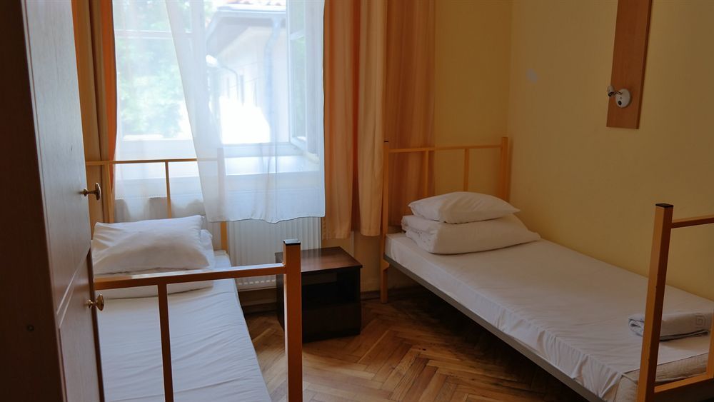 City Hostel Krasków Eksteriør bilde