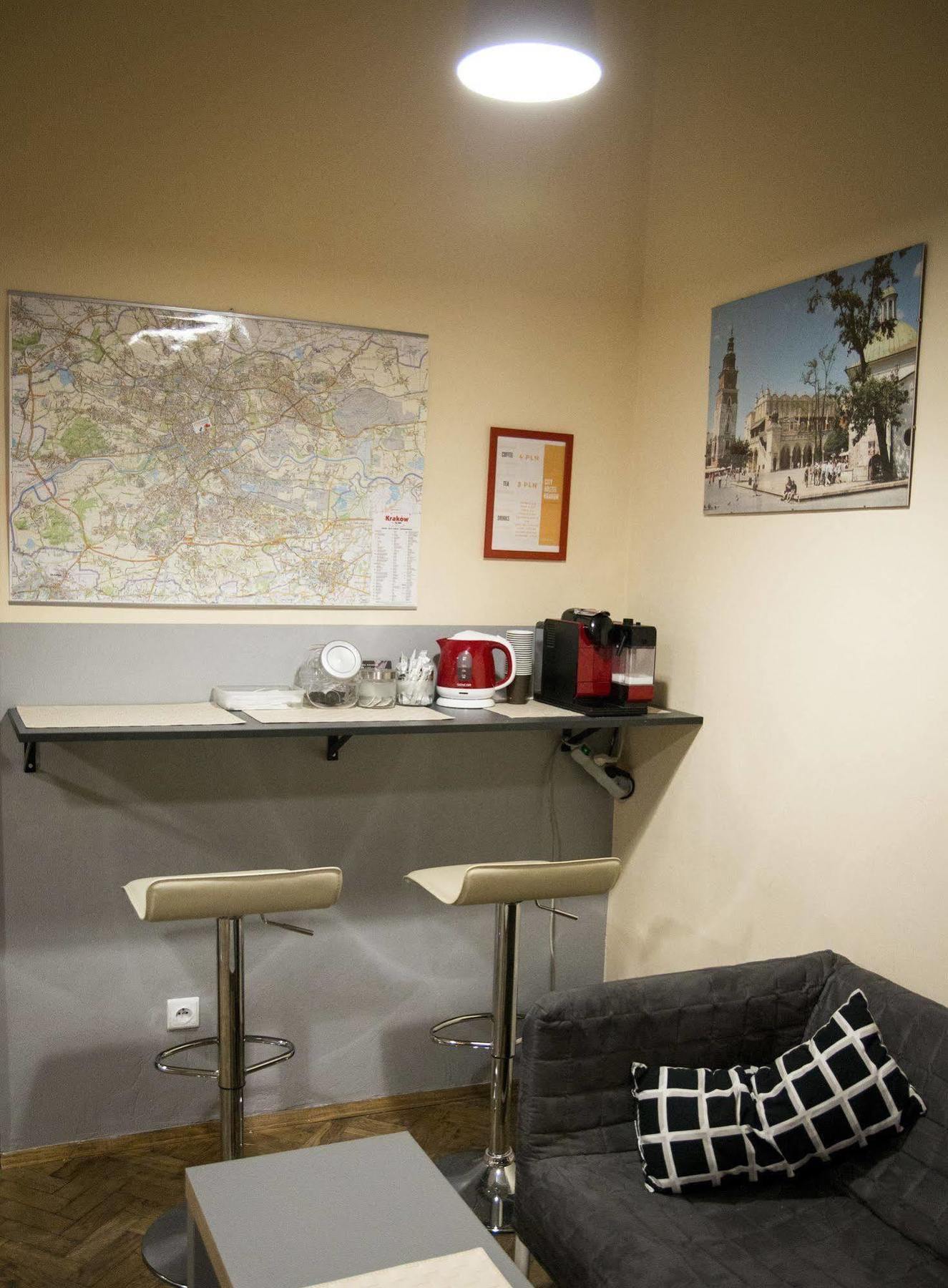 City Hostel Krasków Eksteriør bilde