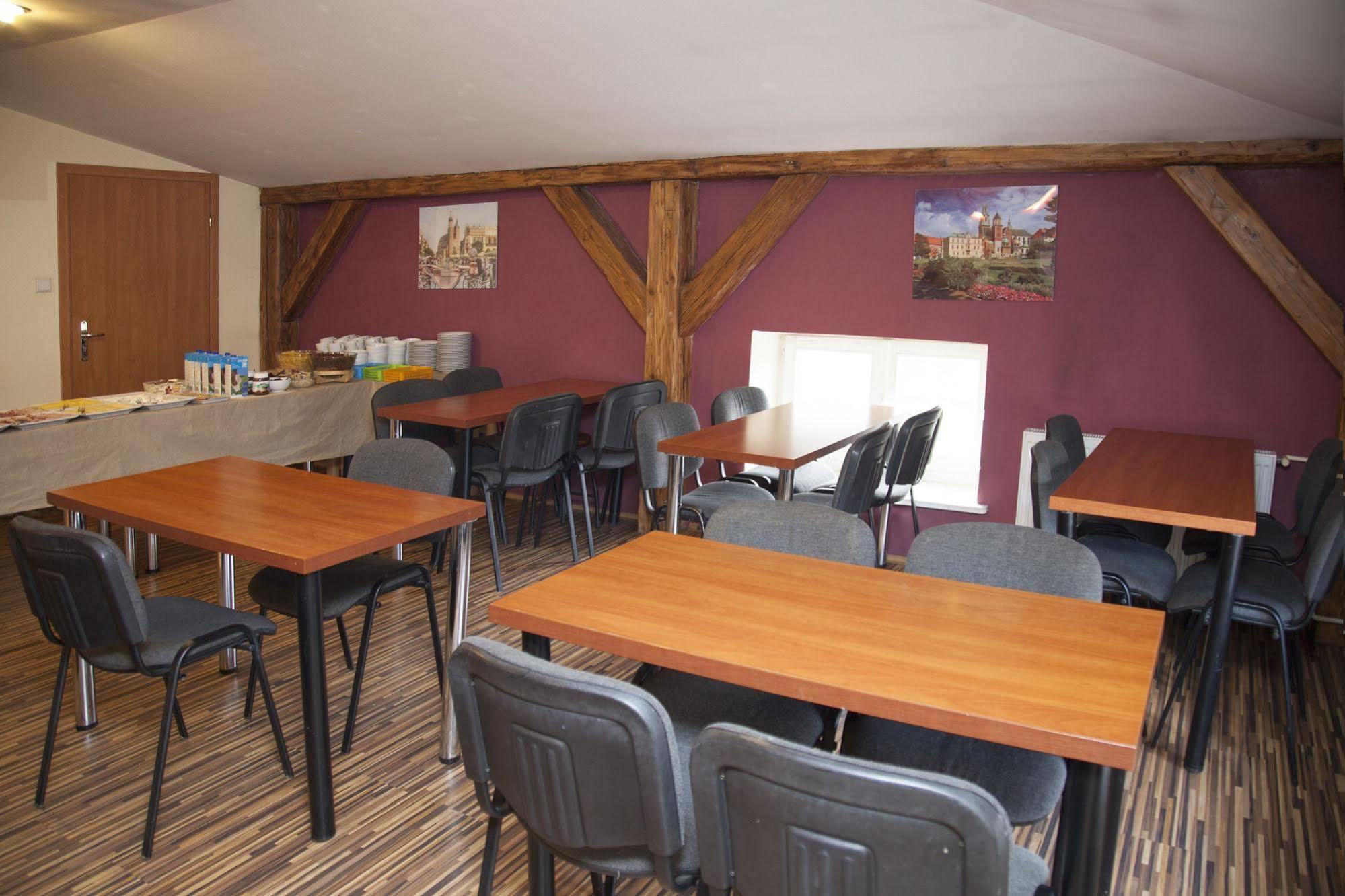 City Hostel Krasków Eksteriør bilde