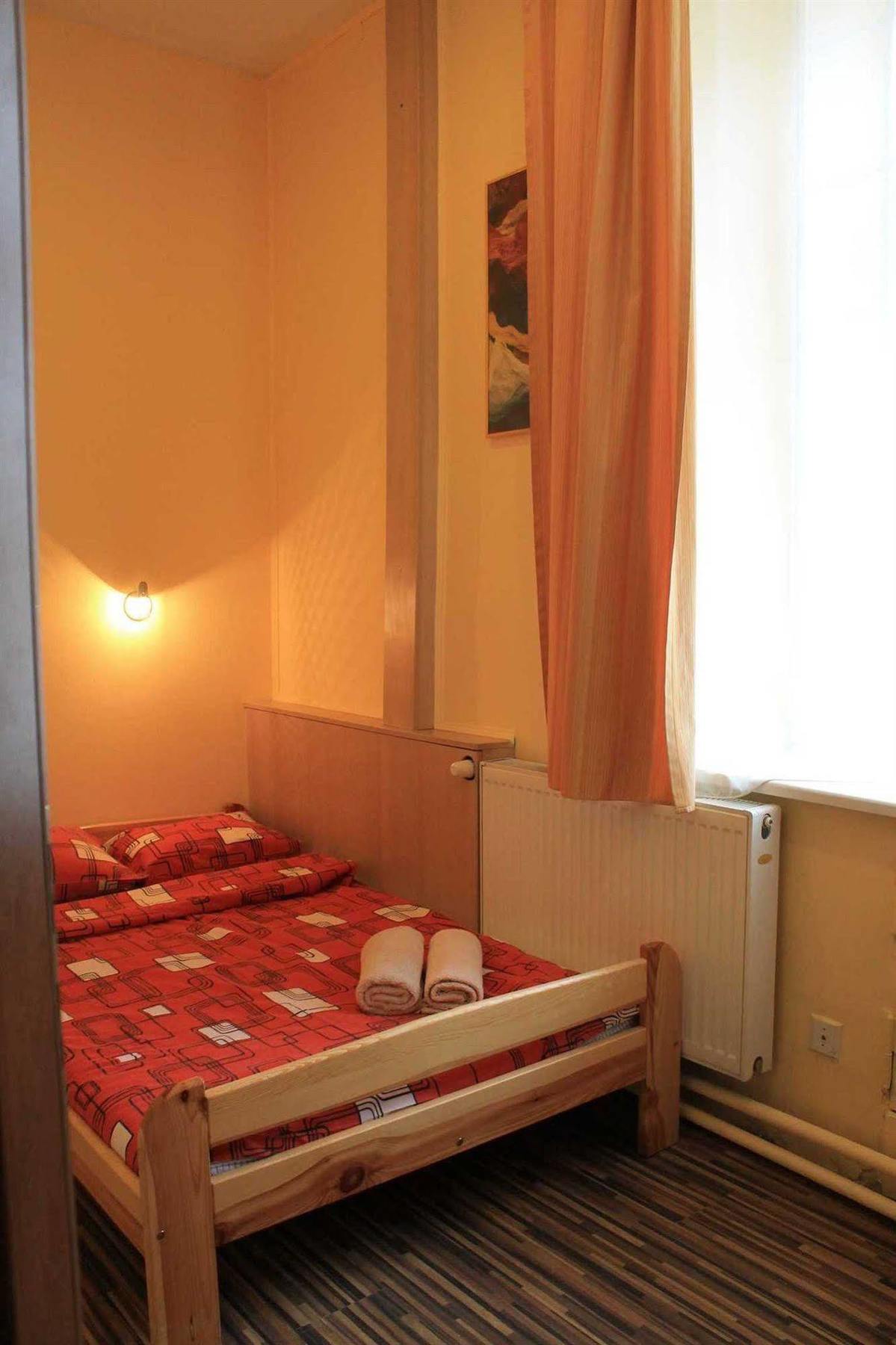 City Hostel Krasków Eksteriør bilde