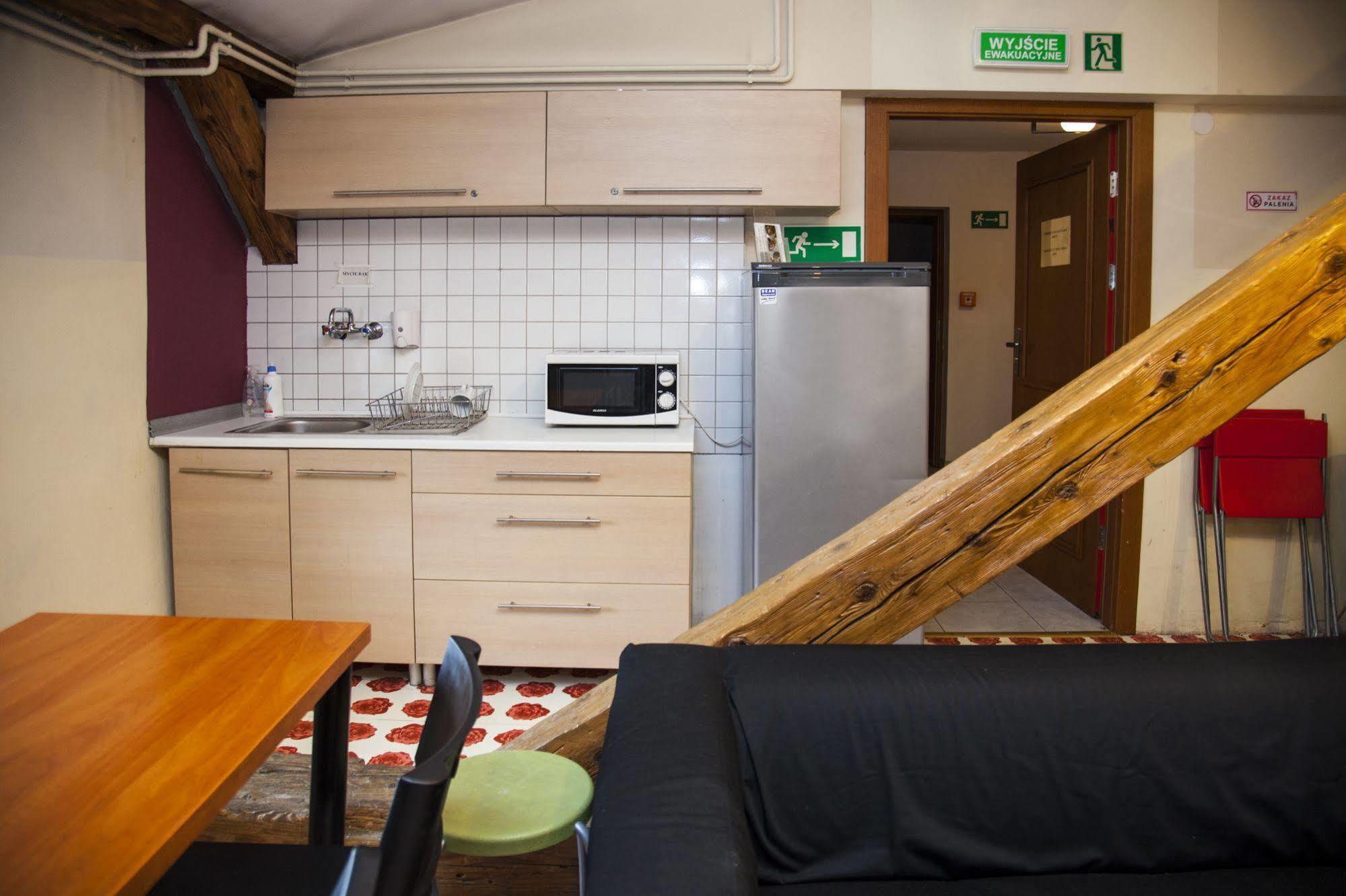City Hostel Krasków Eksteriør bilde