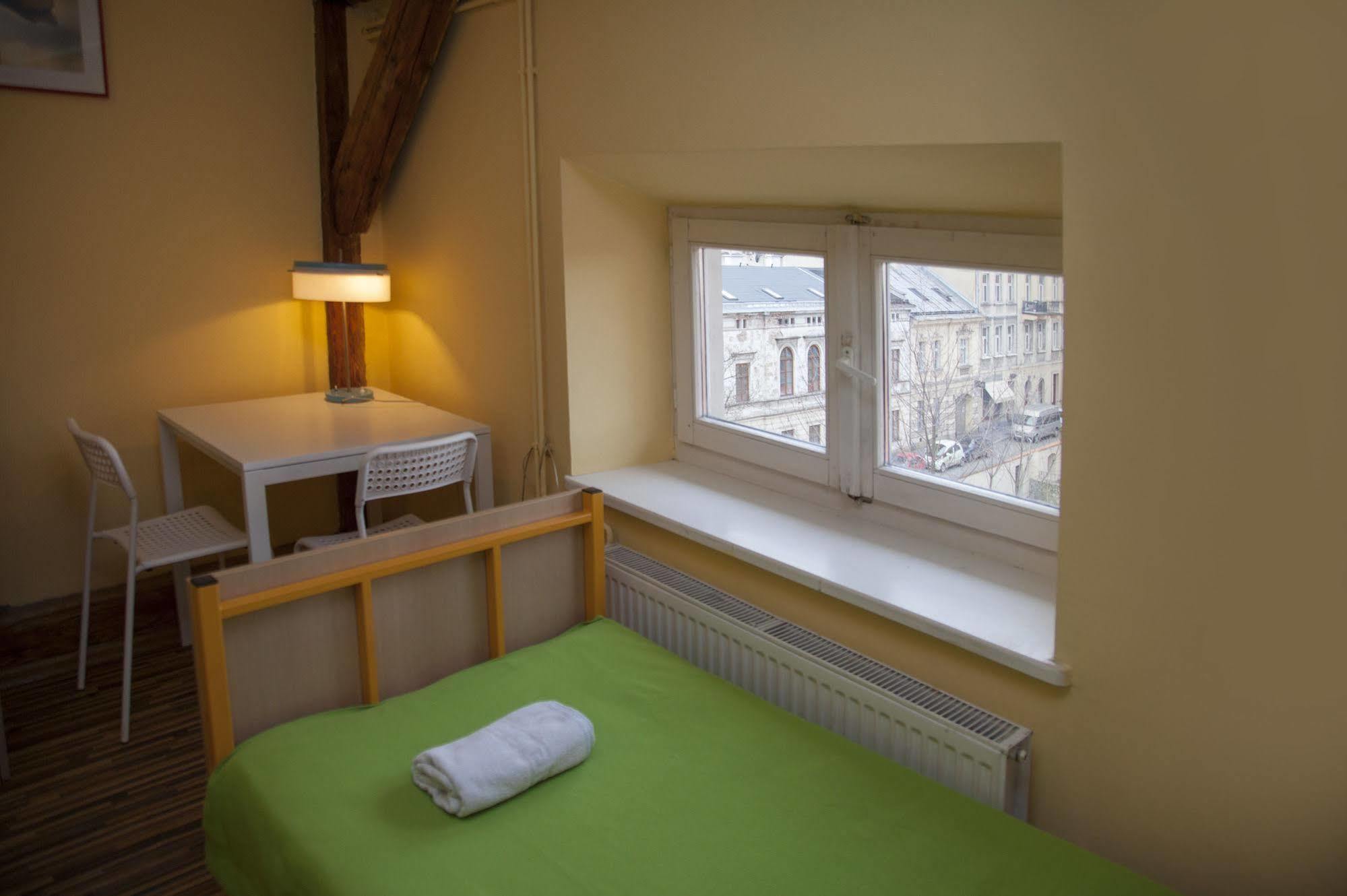 City Hostel Krasków Eksteriør bilde