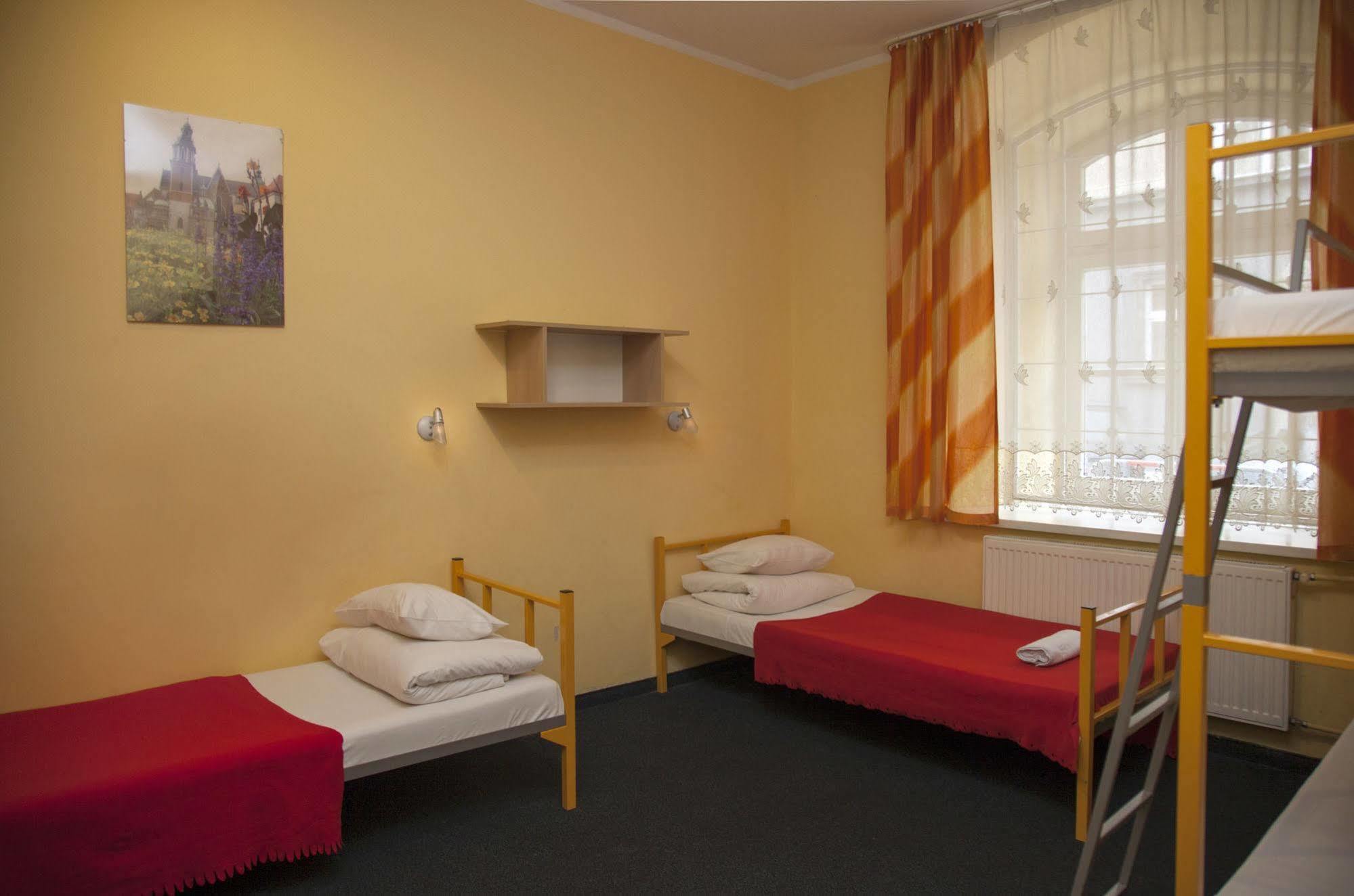 City Hostel Krasków Eksteriør bilde